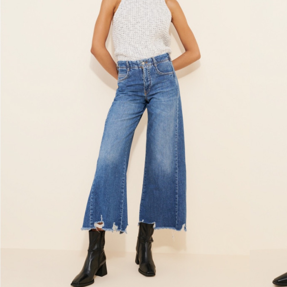 Anthropologie The Adi Mid Rise Frayed Relaxed Flare Jeans Sz 29 NEW